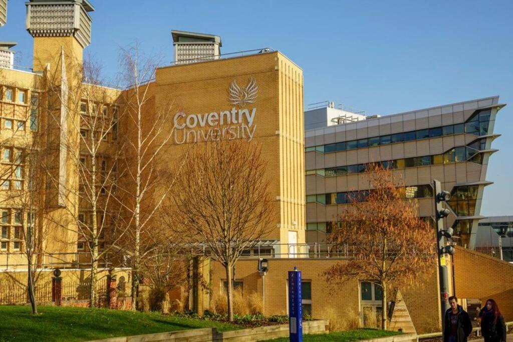 Comfortable Town House In Coventry City Centre Villa Esterno foto